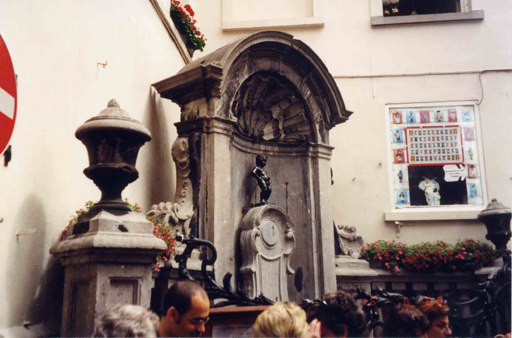Манекен Пис